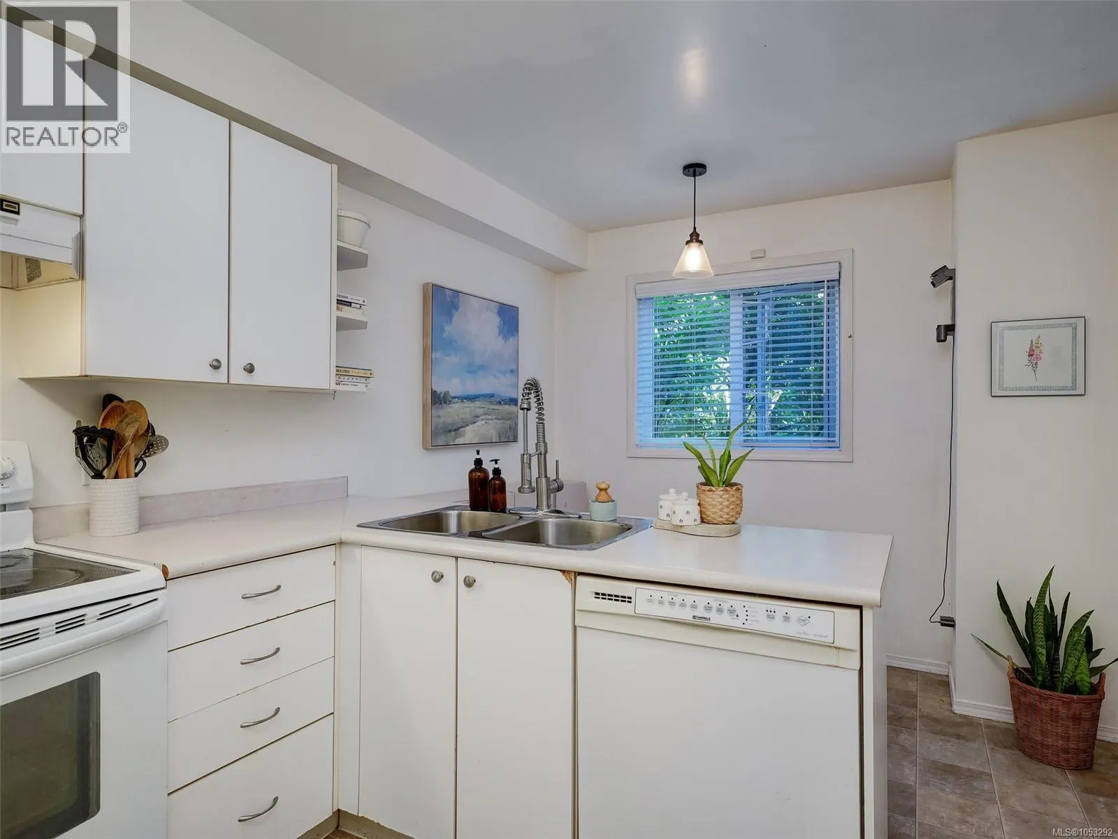 110 494 Marsett Pl
