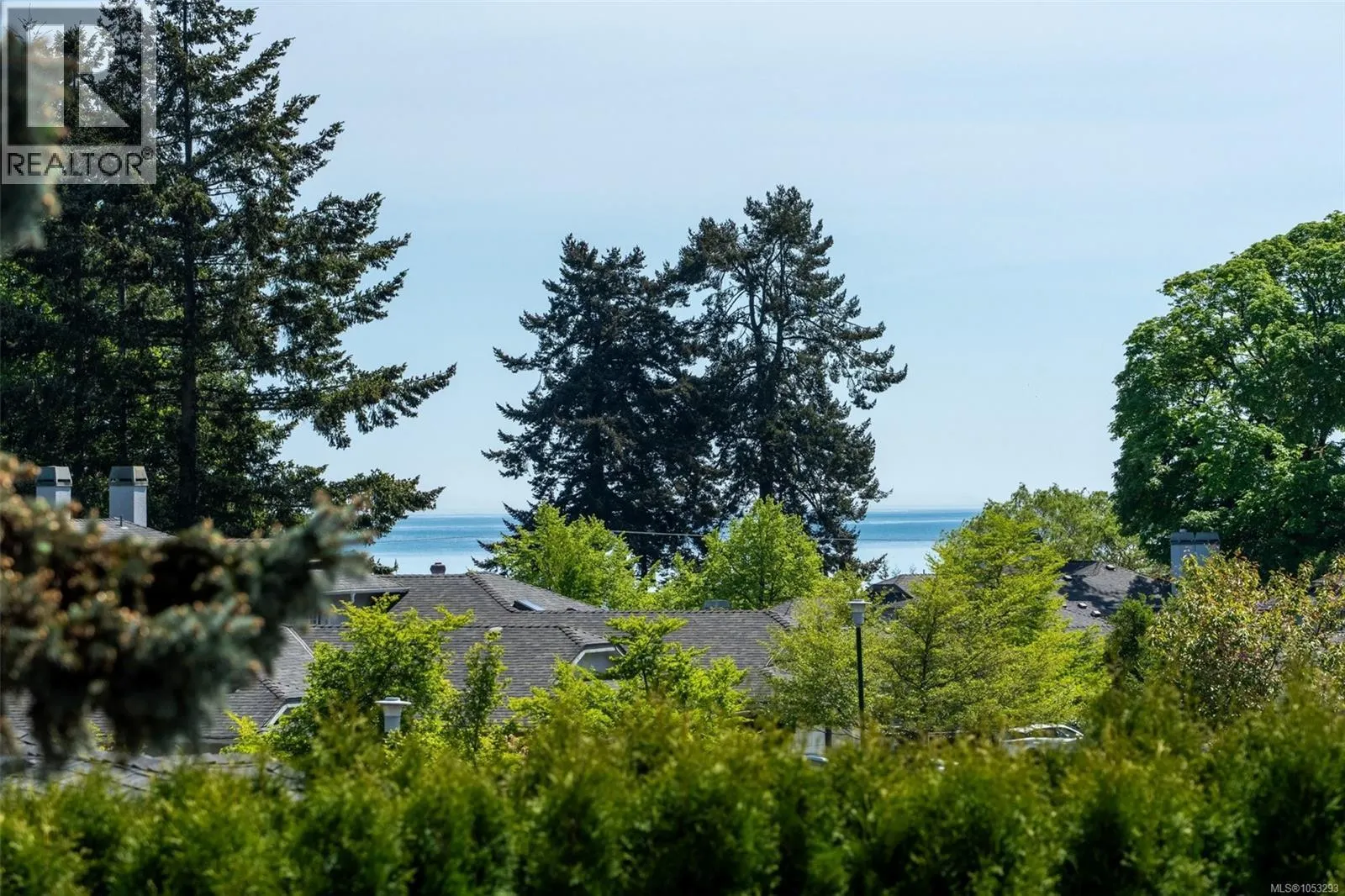 209 5110 Cordova Bay Rd