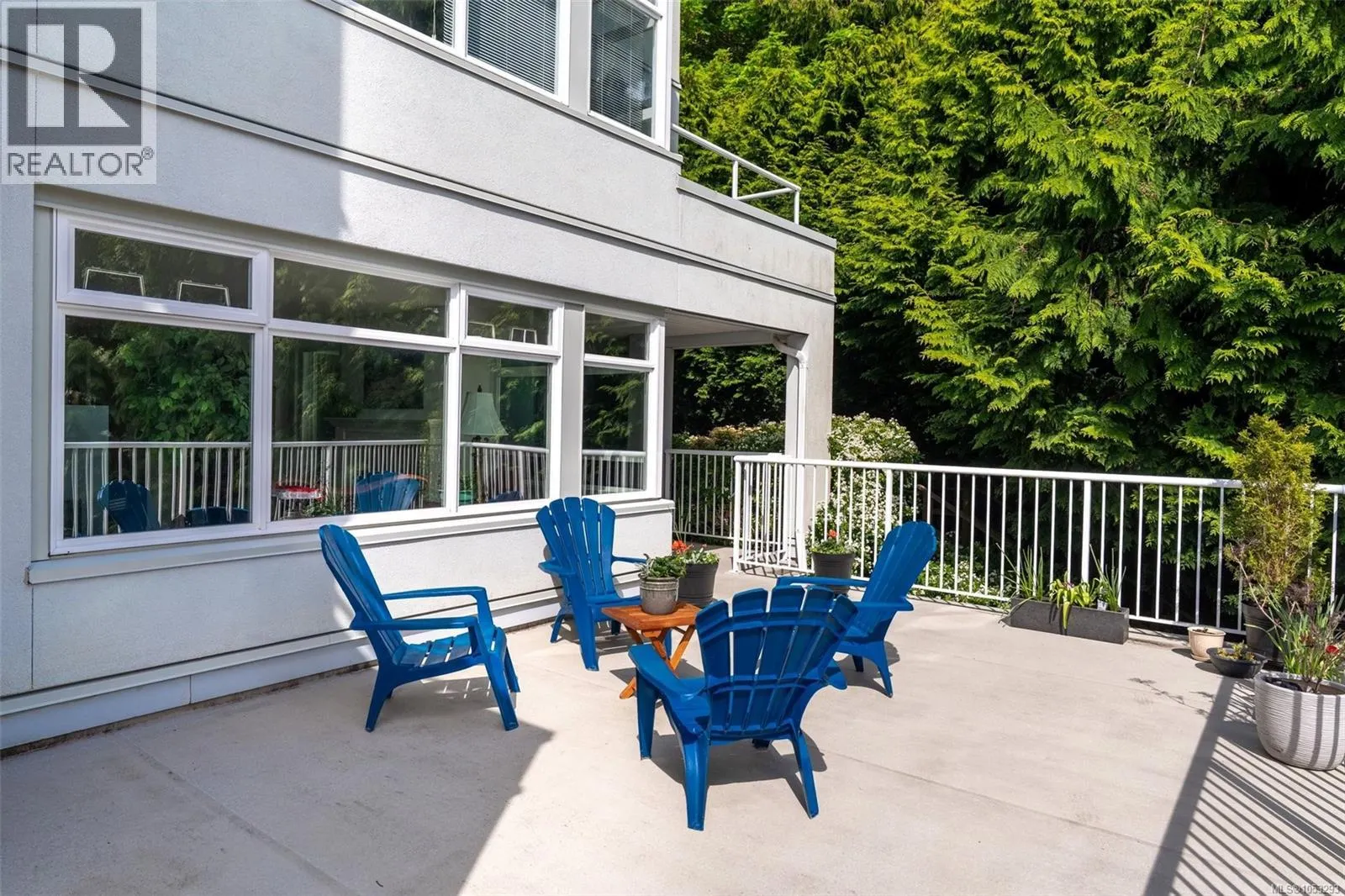 209 5110 Cordova Bay Rd