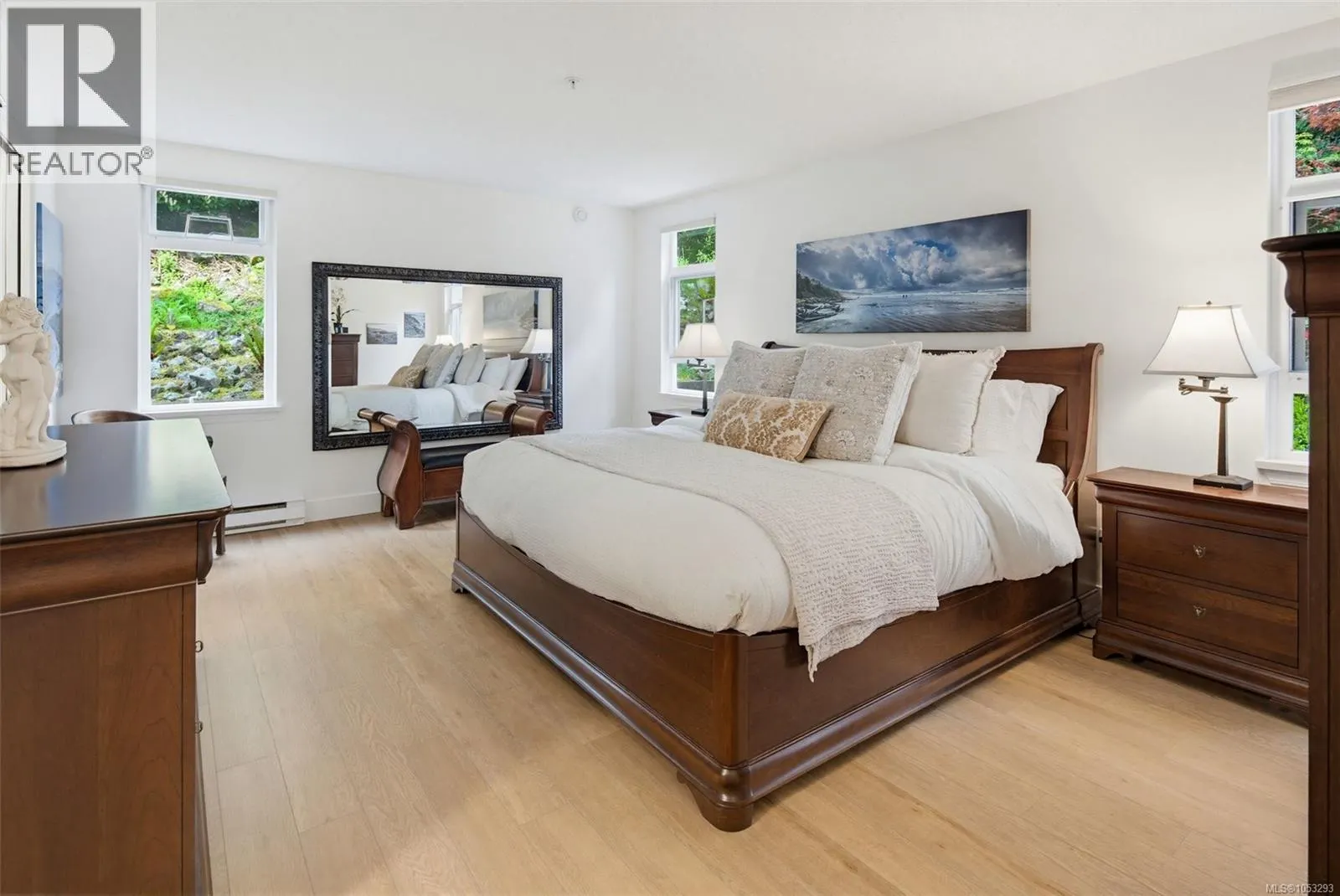 209 5110 Cordova Bay Rd