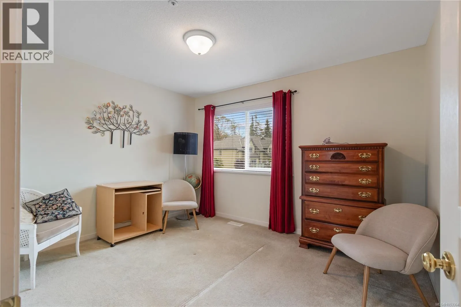 15 3361 Mariposa Dr