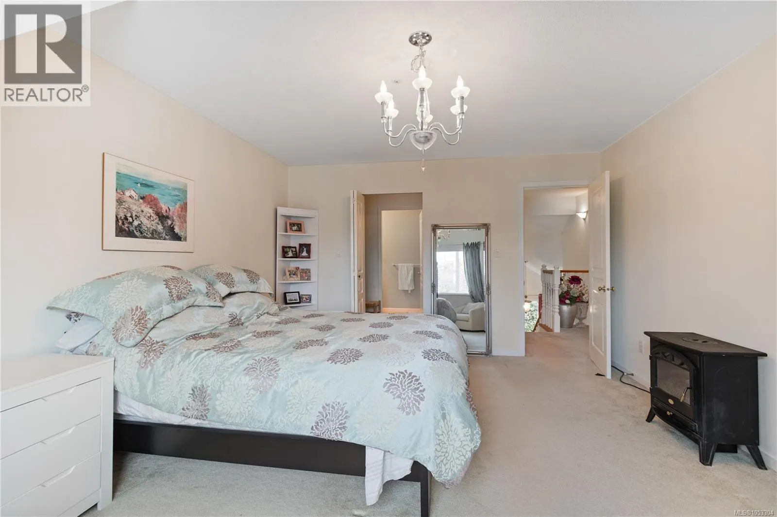 15 3361 Mariposa Dr