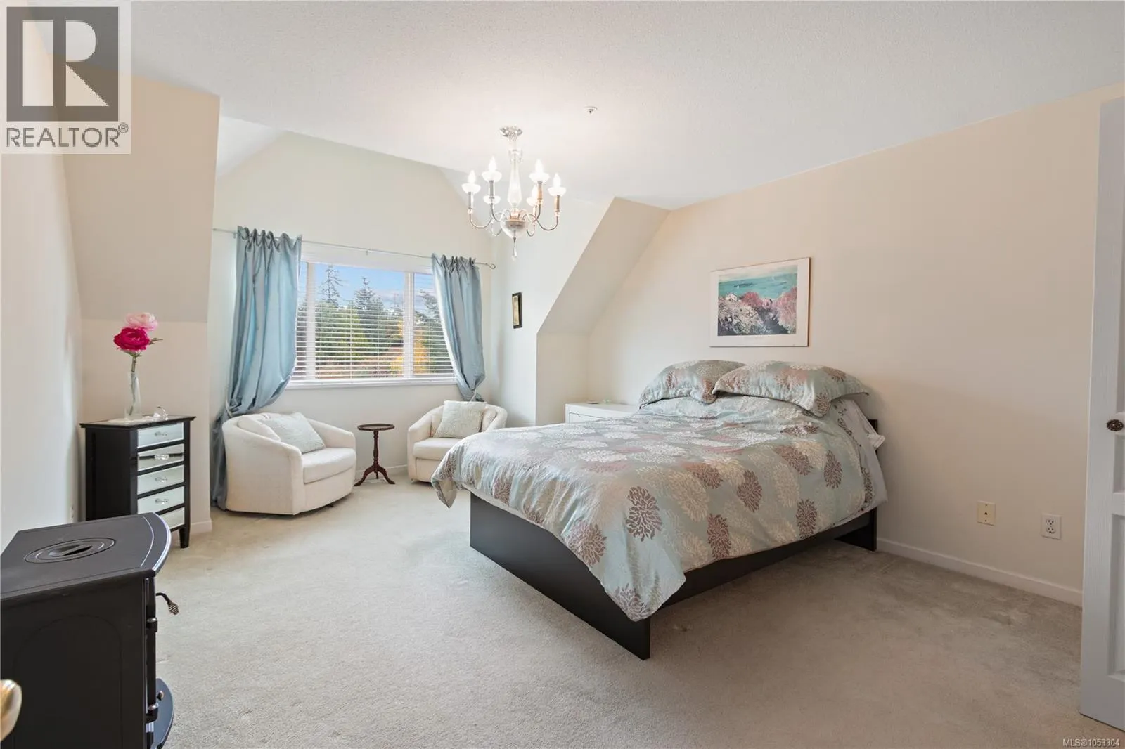 15 3361 Mariposa Dr