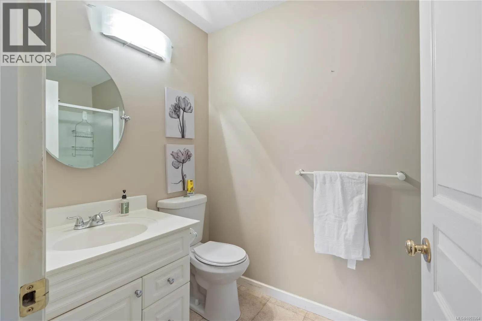 15 3361 Mariposa Dr