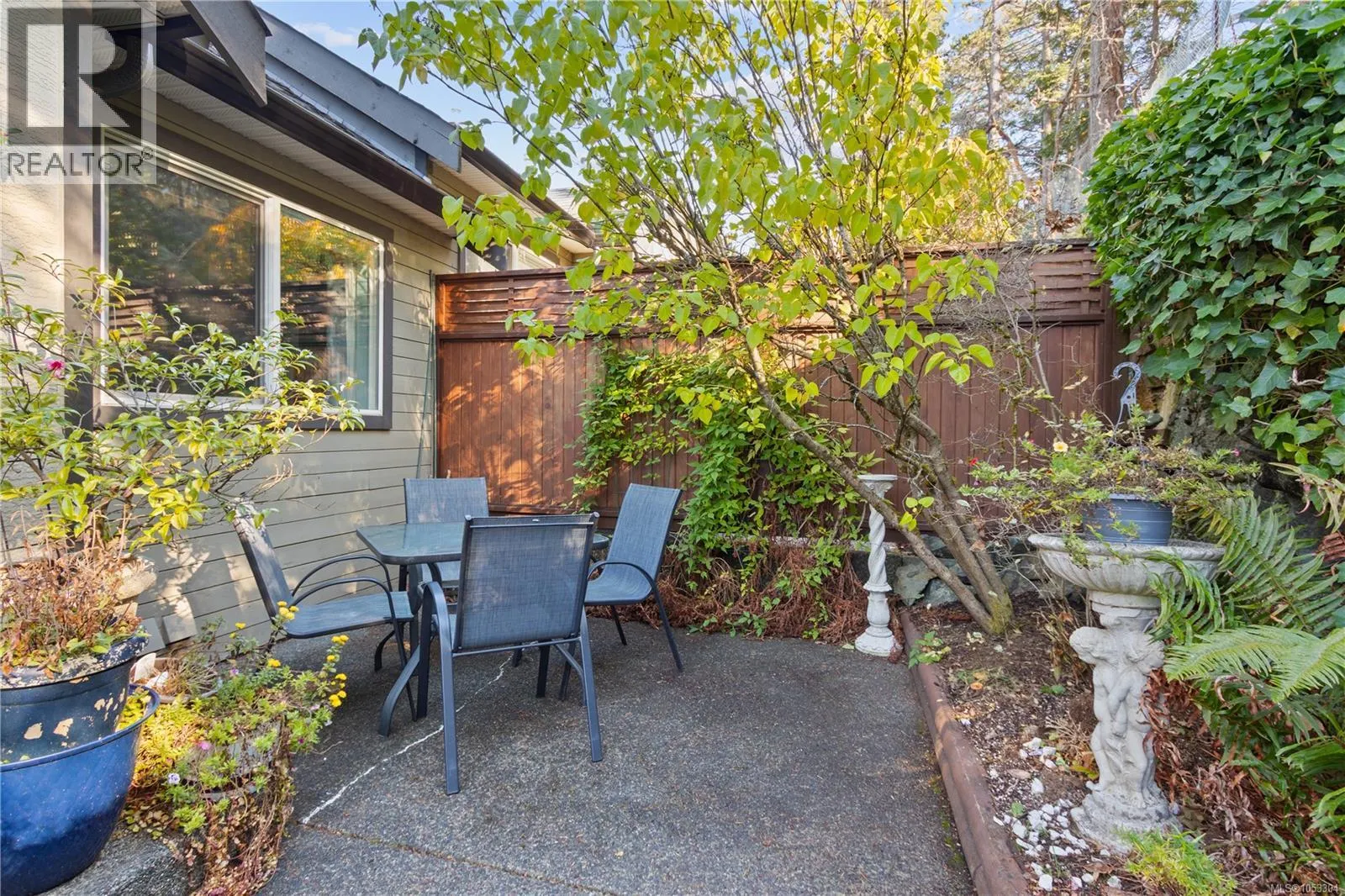15 3361 Mariposa Dr