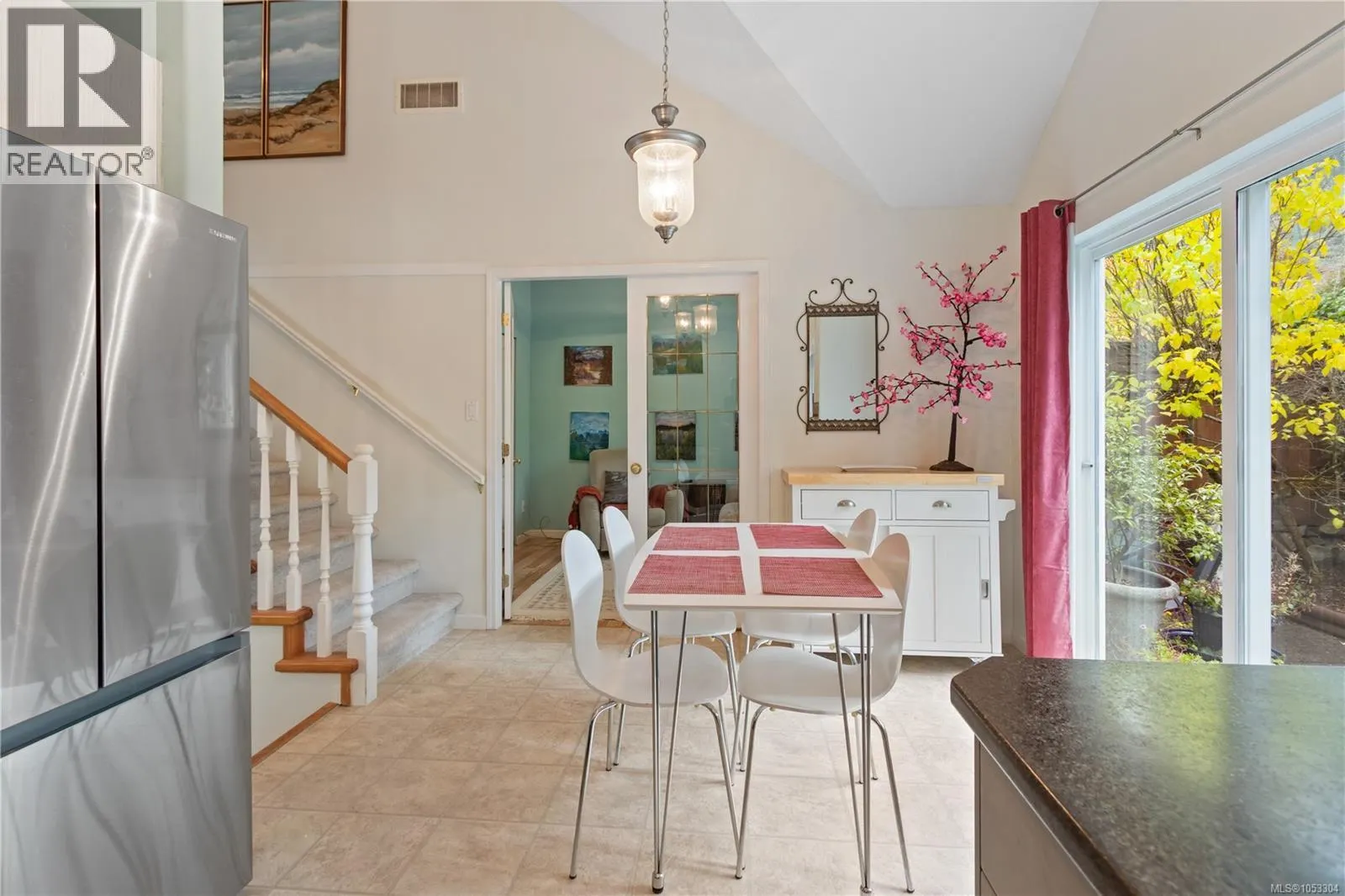 15 3361 Mariposa Dr