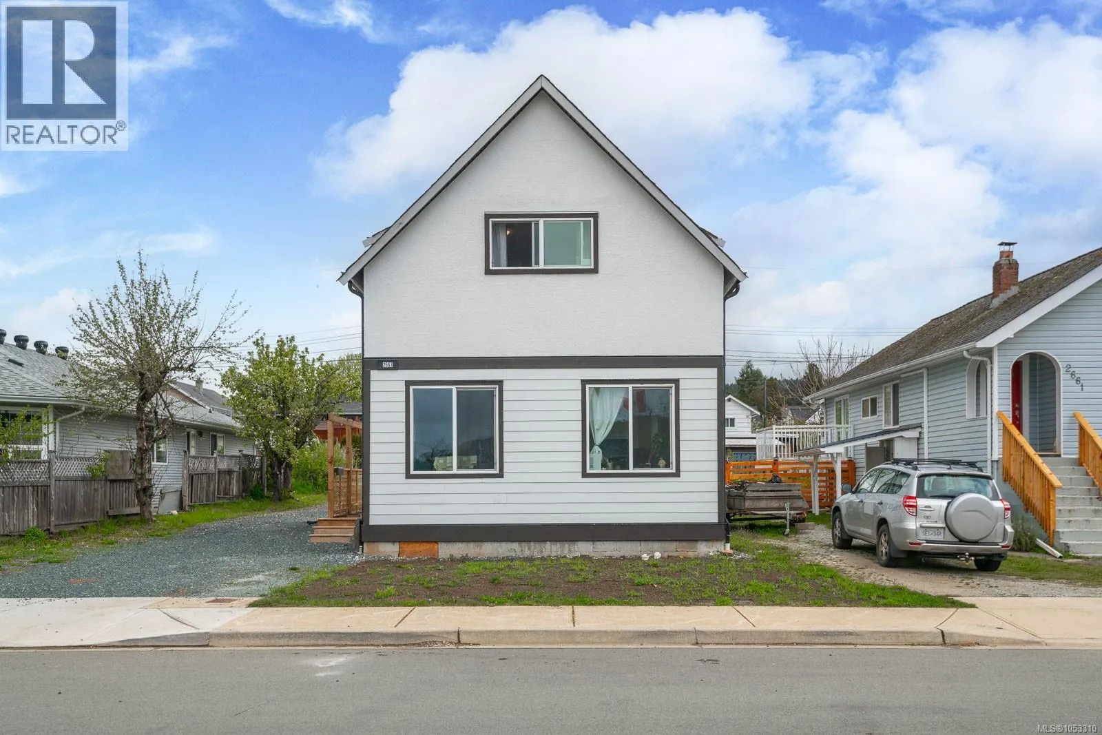 2667 4th Ave