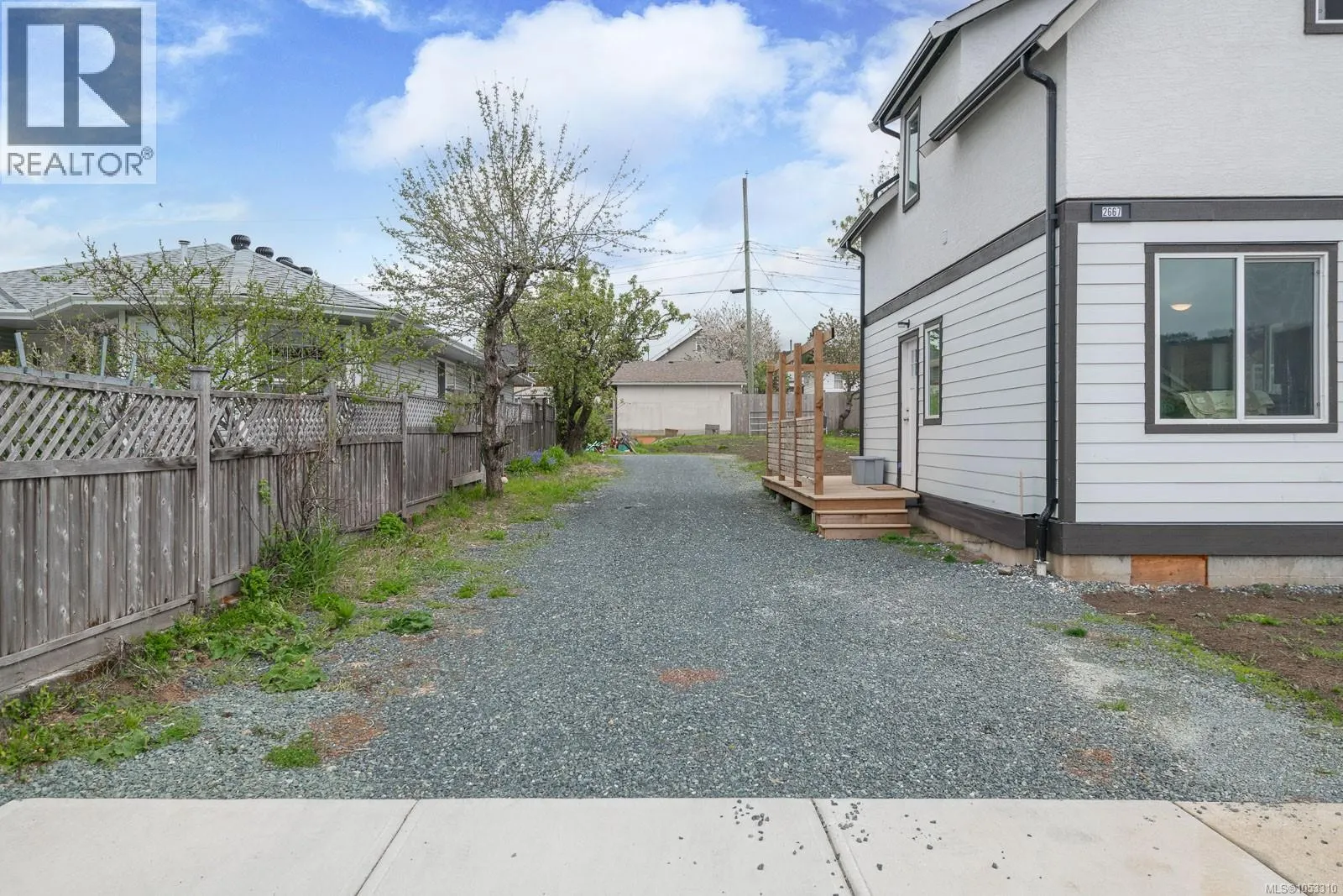 2667 4th Ave