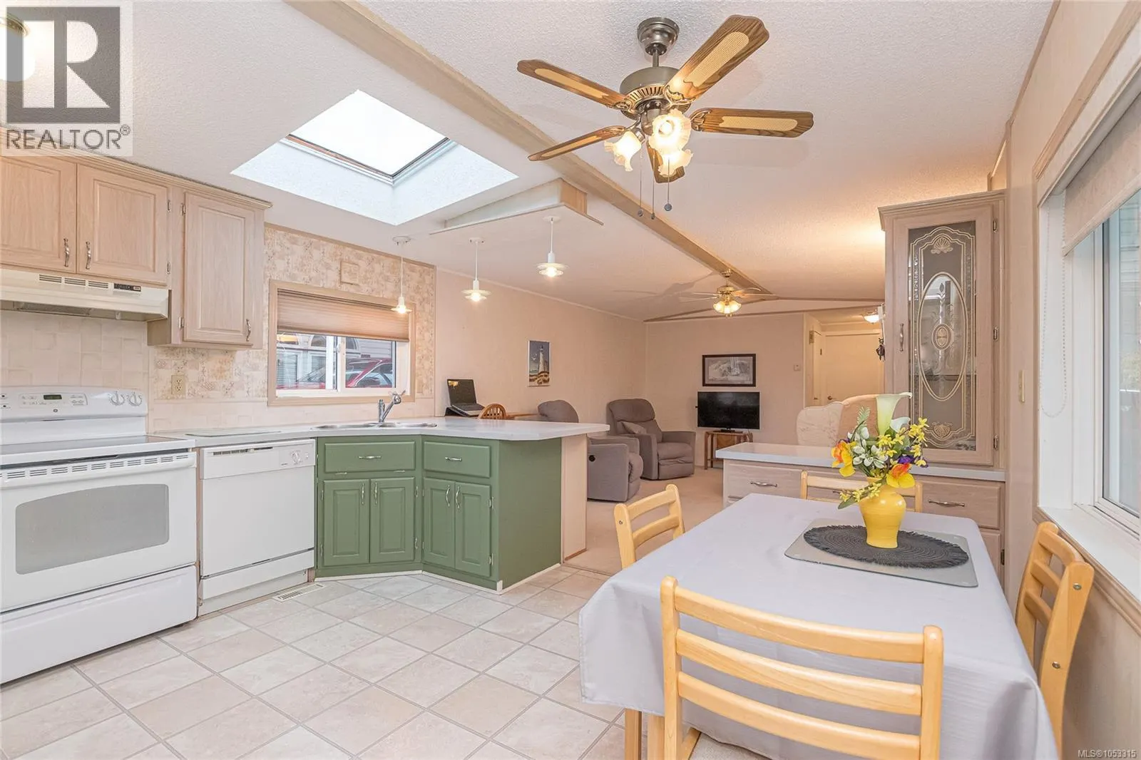 4 658 Alderwood Dr