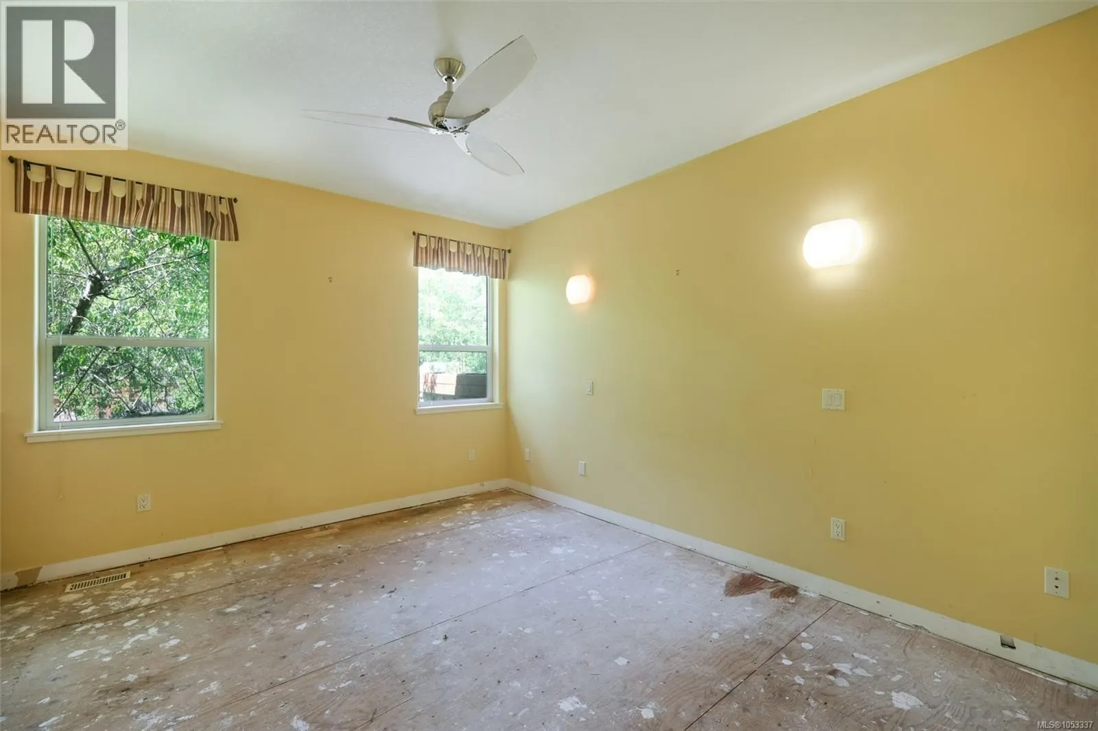 126 Bayridge Pl