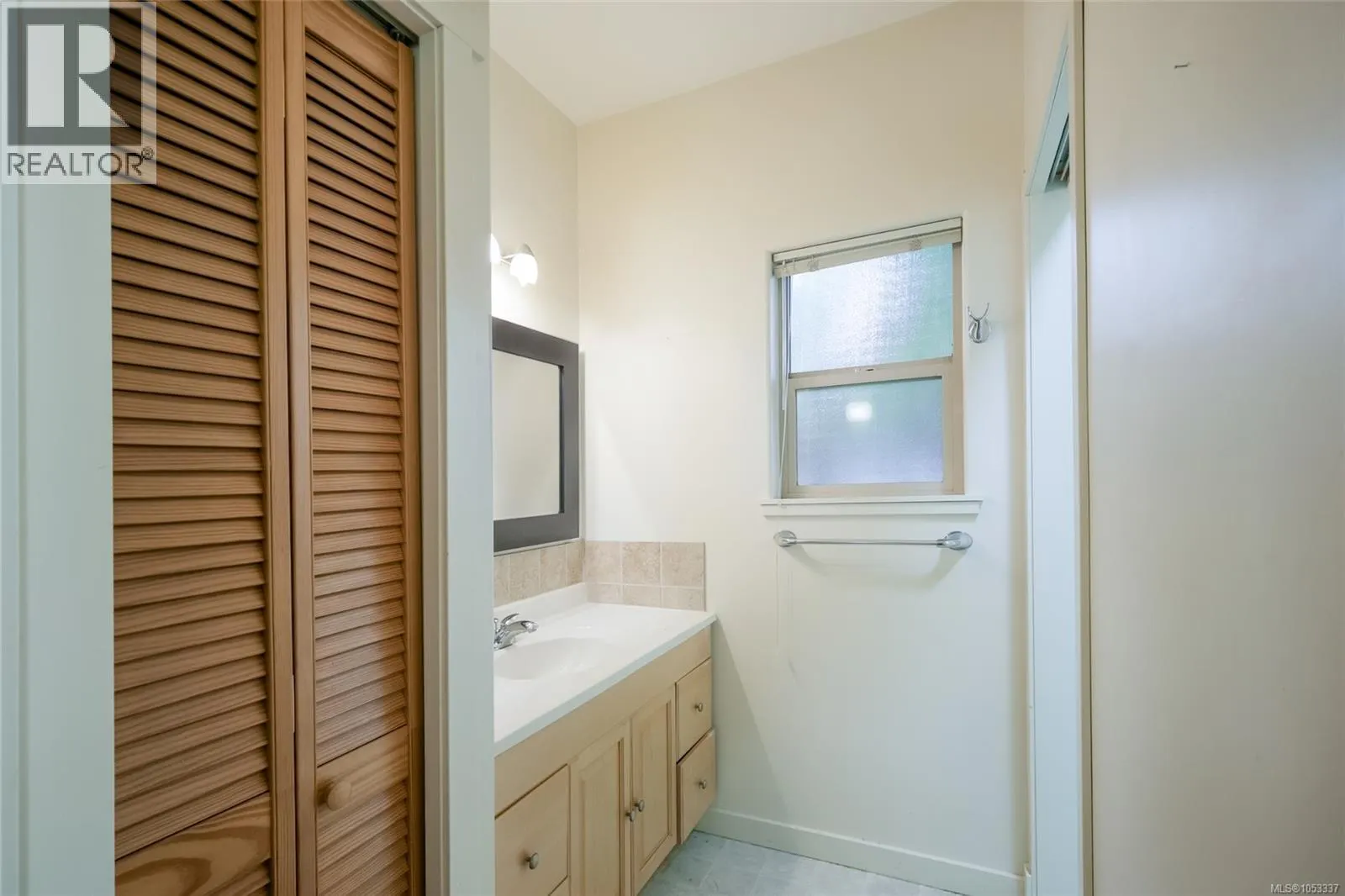 126 Bayridge Pl