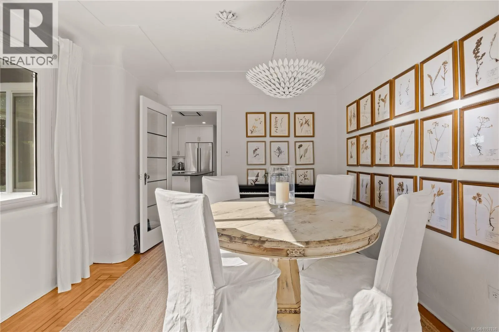 741 Cowper St