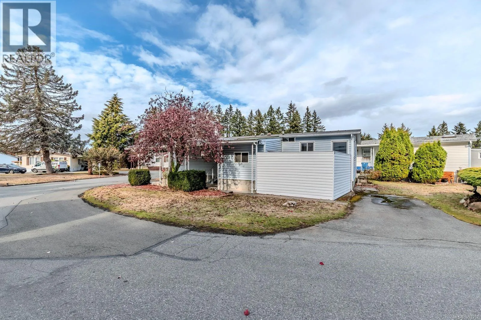 57 6245 Metral Dr