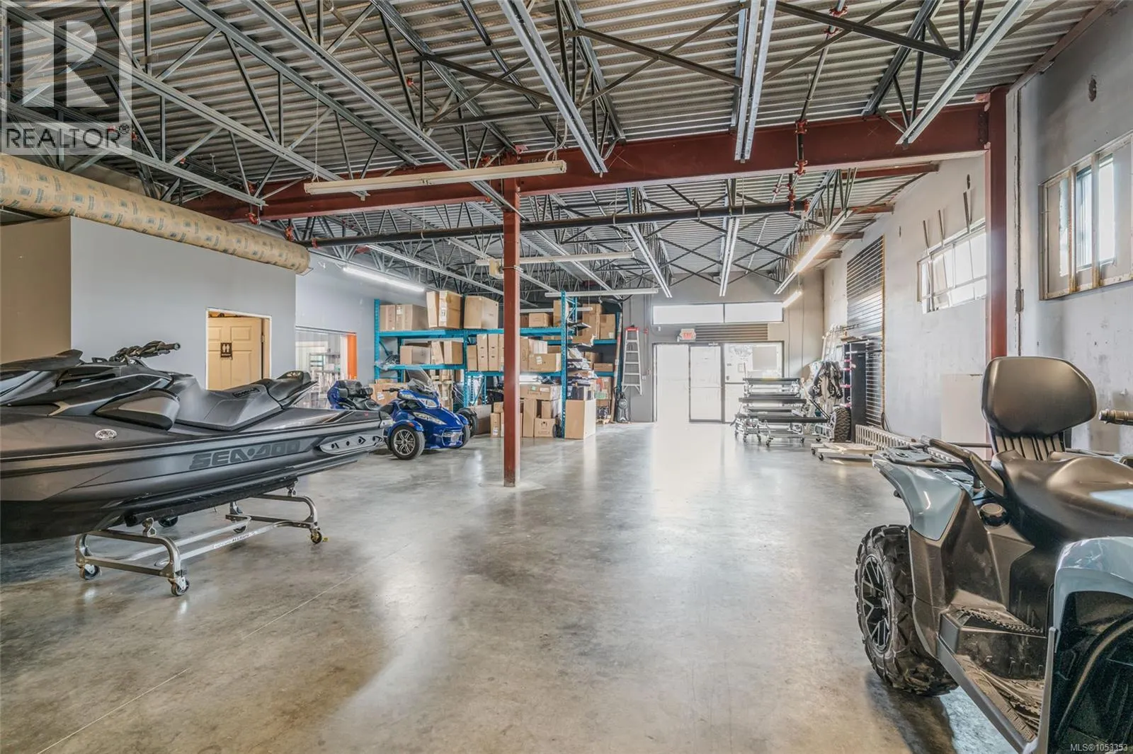 1030 Oyster Bay Dr