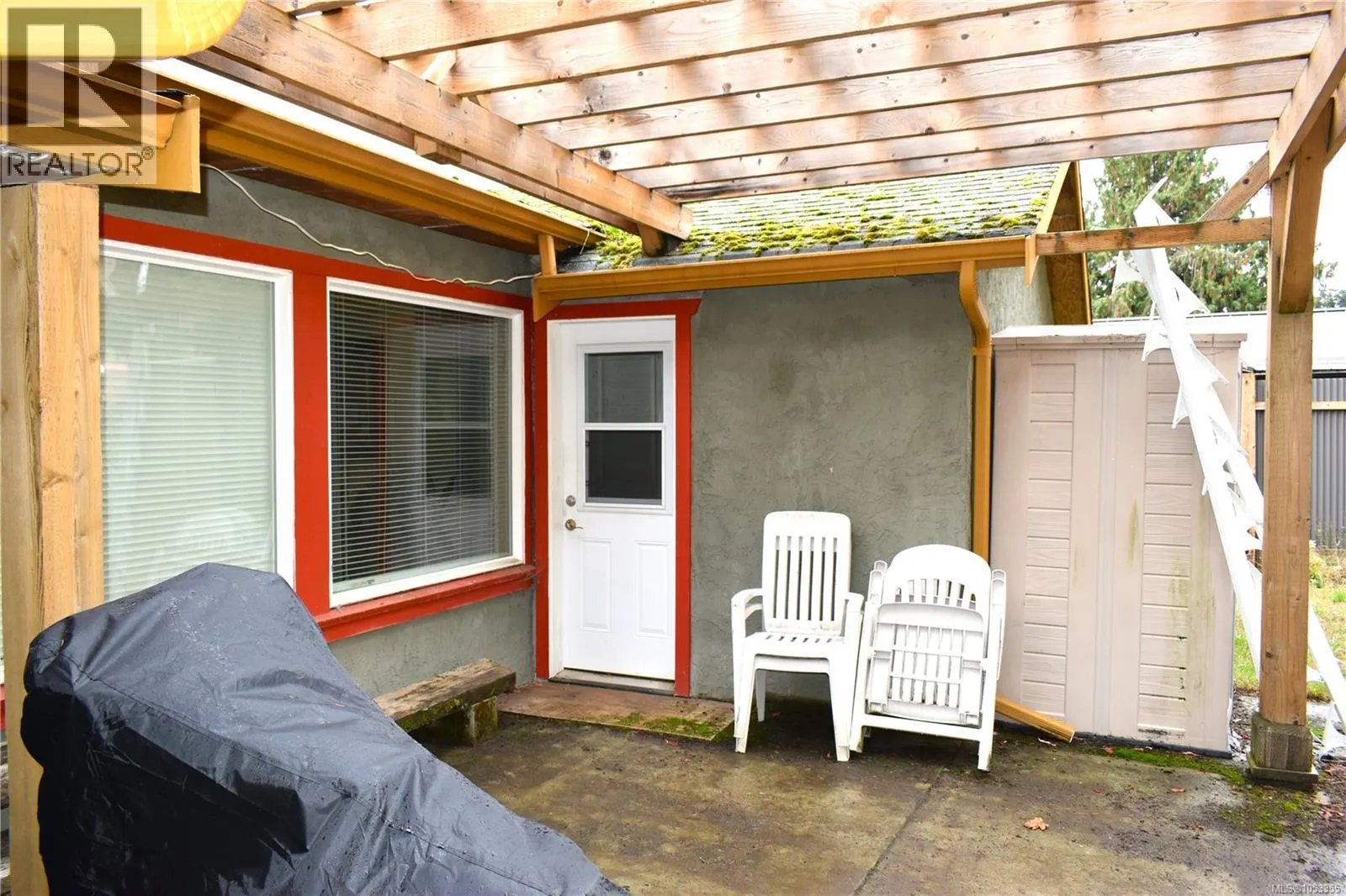 1120 Maple Bay Rd