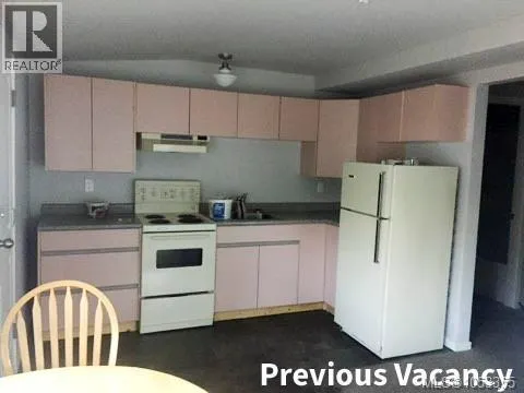 1120 Maple Bay Rd