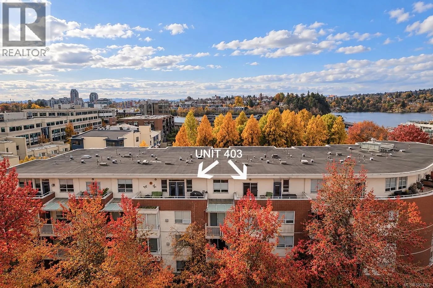 403 380 Waterfront Cres