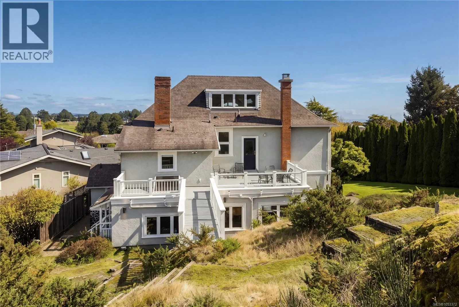 454 Newport Ave