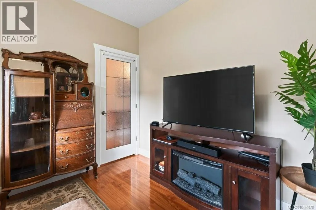 1064 Cordero Cres