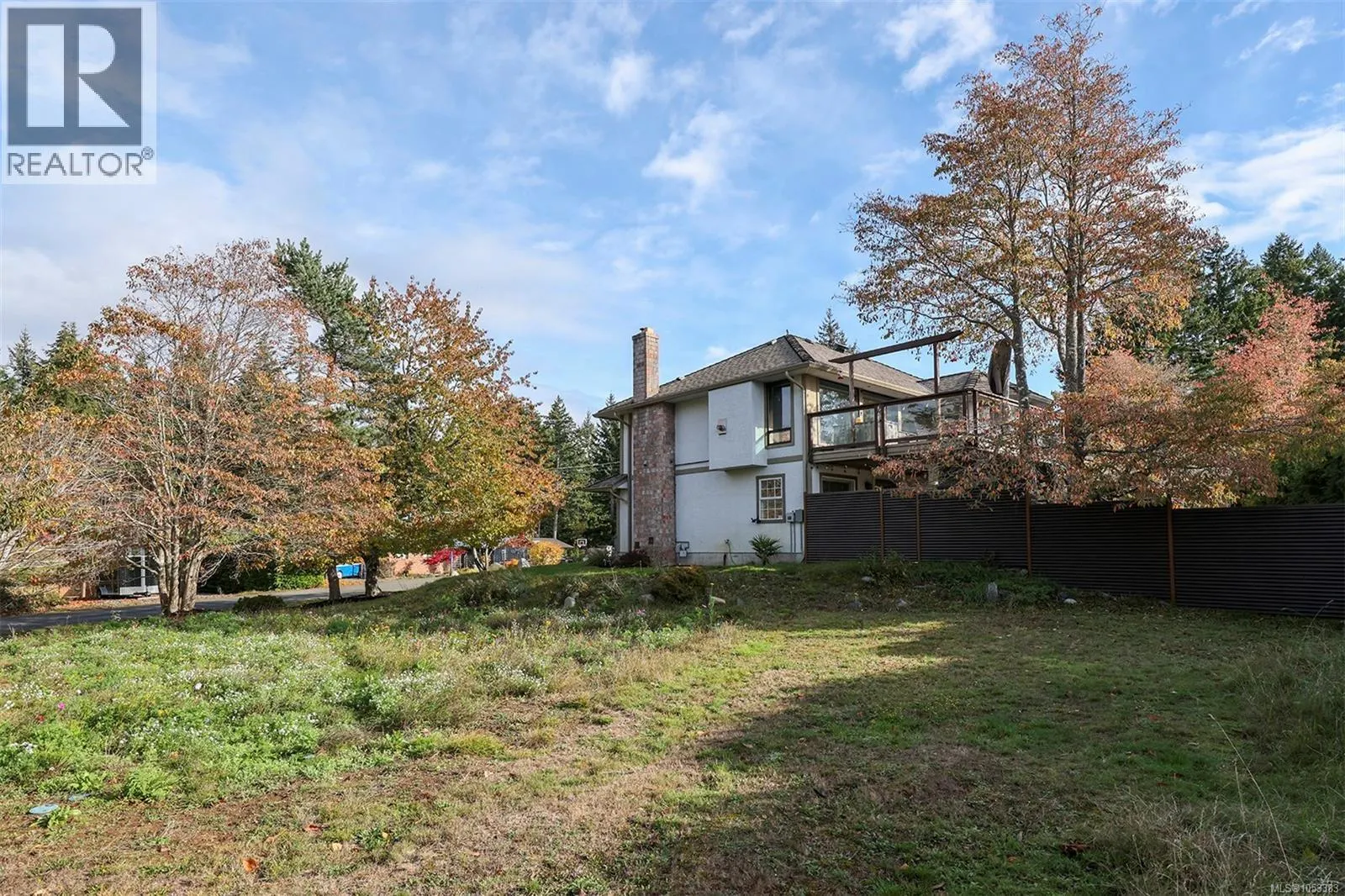 1225 Walter Gage St