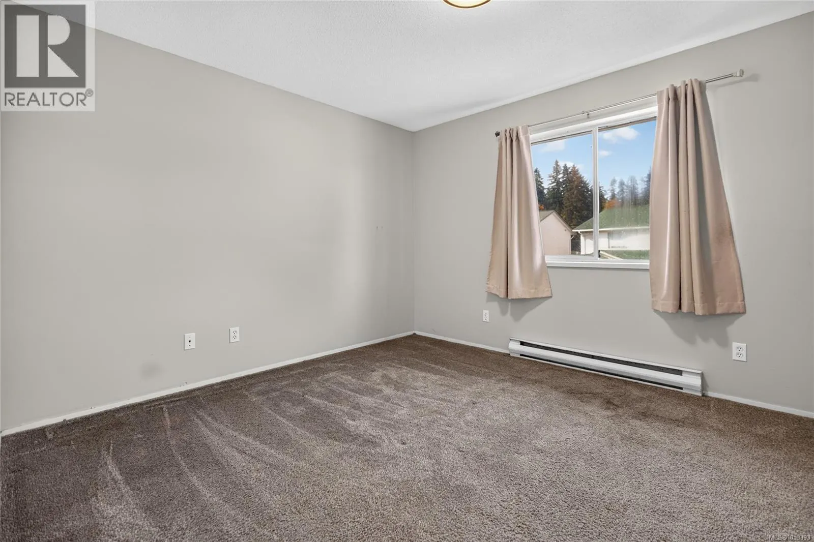 21 1095 Edgett Rd