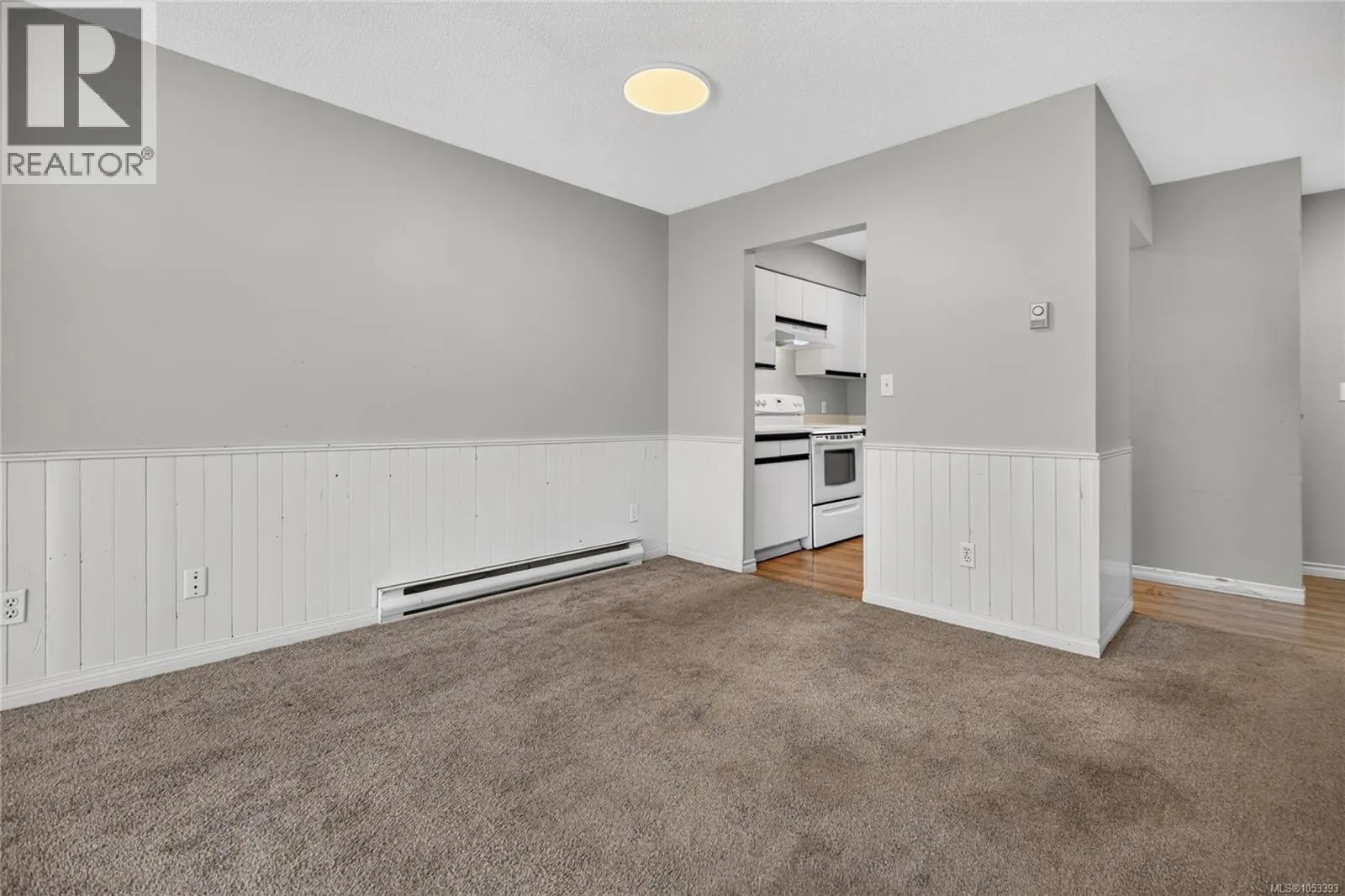 21 1095 Edgett Rd