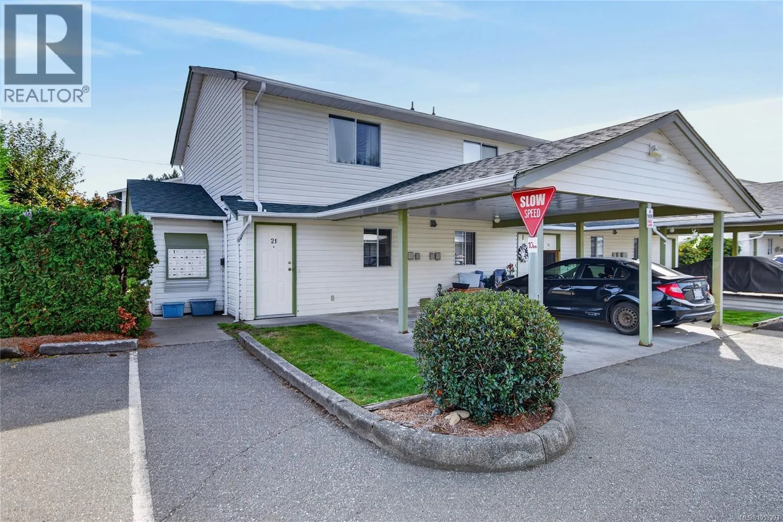 21 1095 Edgett Rd