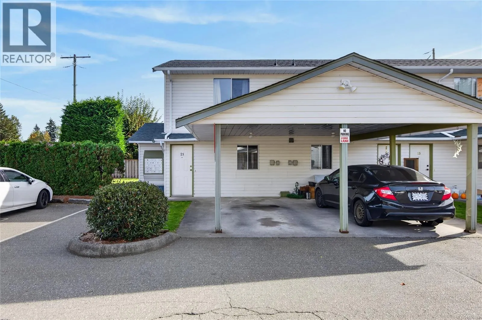 21 1095 Edgett Rd