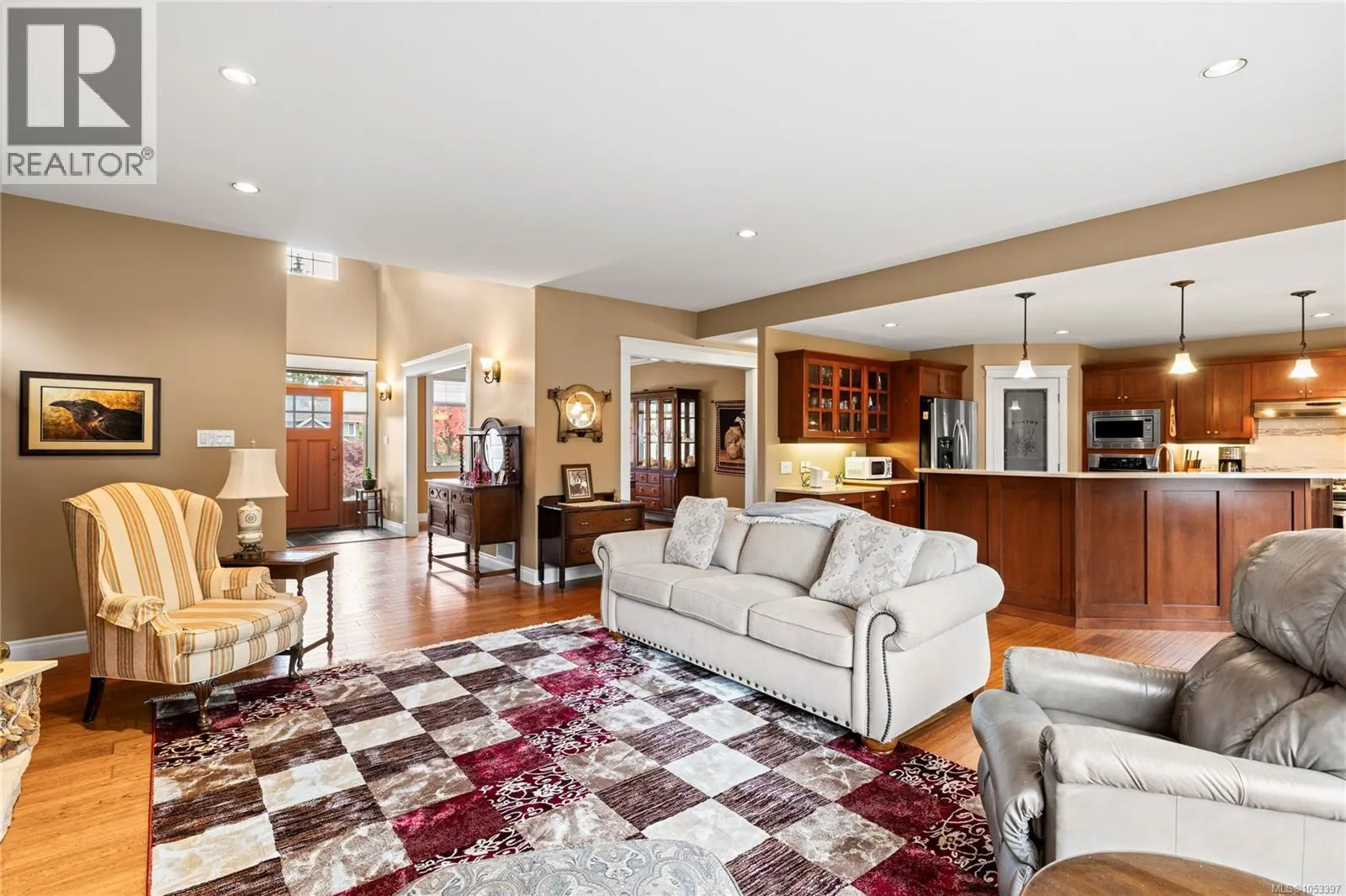 658 Meadow Dr