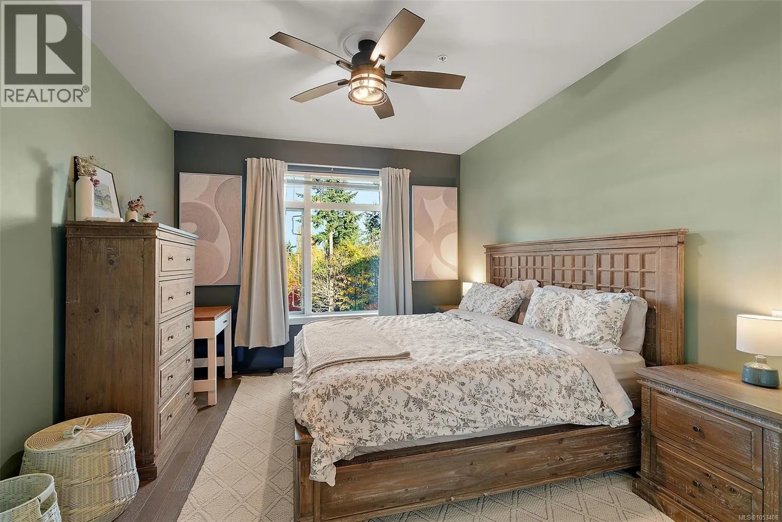 308E 1115 Craigflower Rd