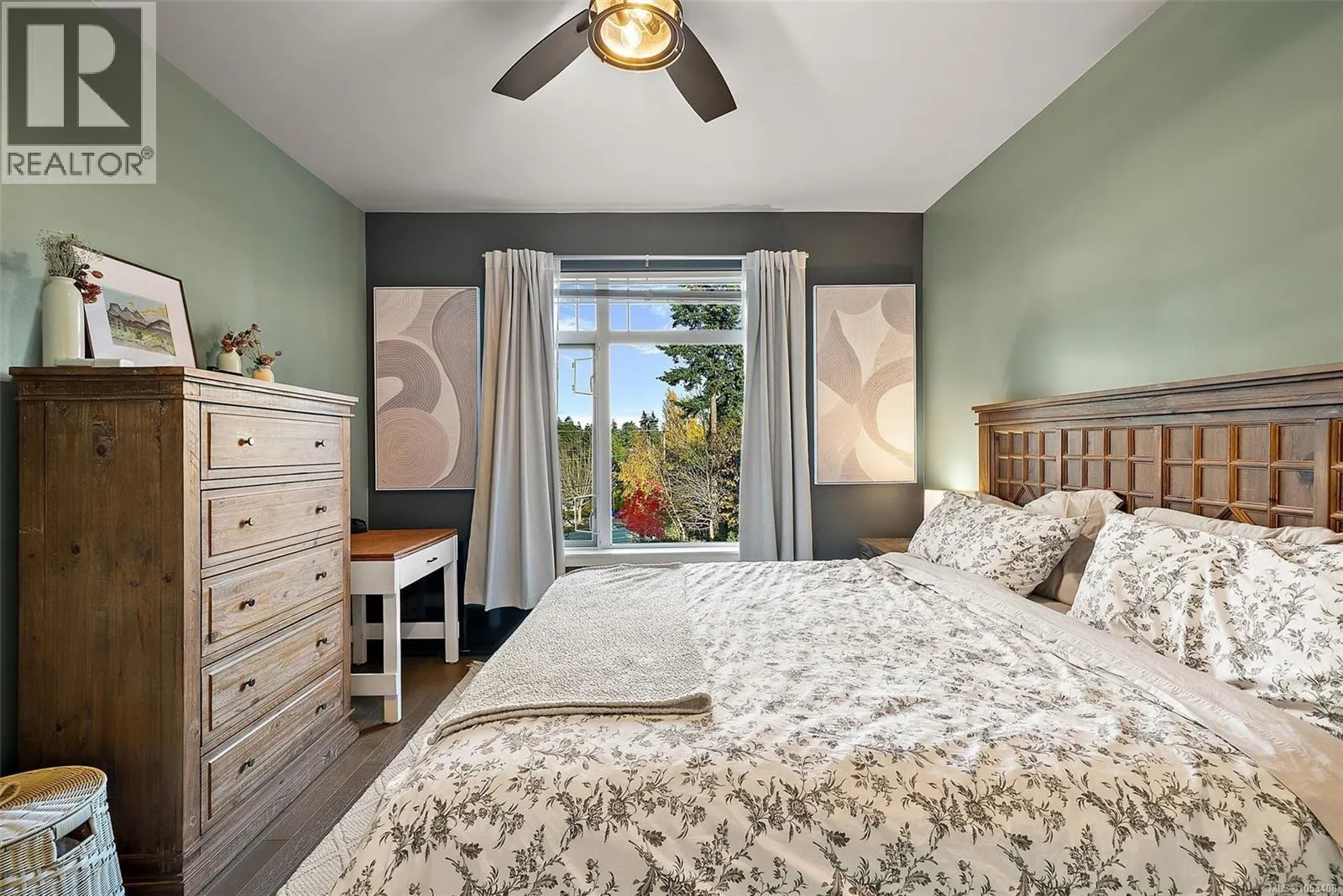 308E 1115 Craigflower Rd