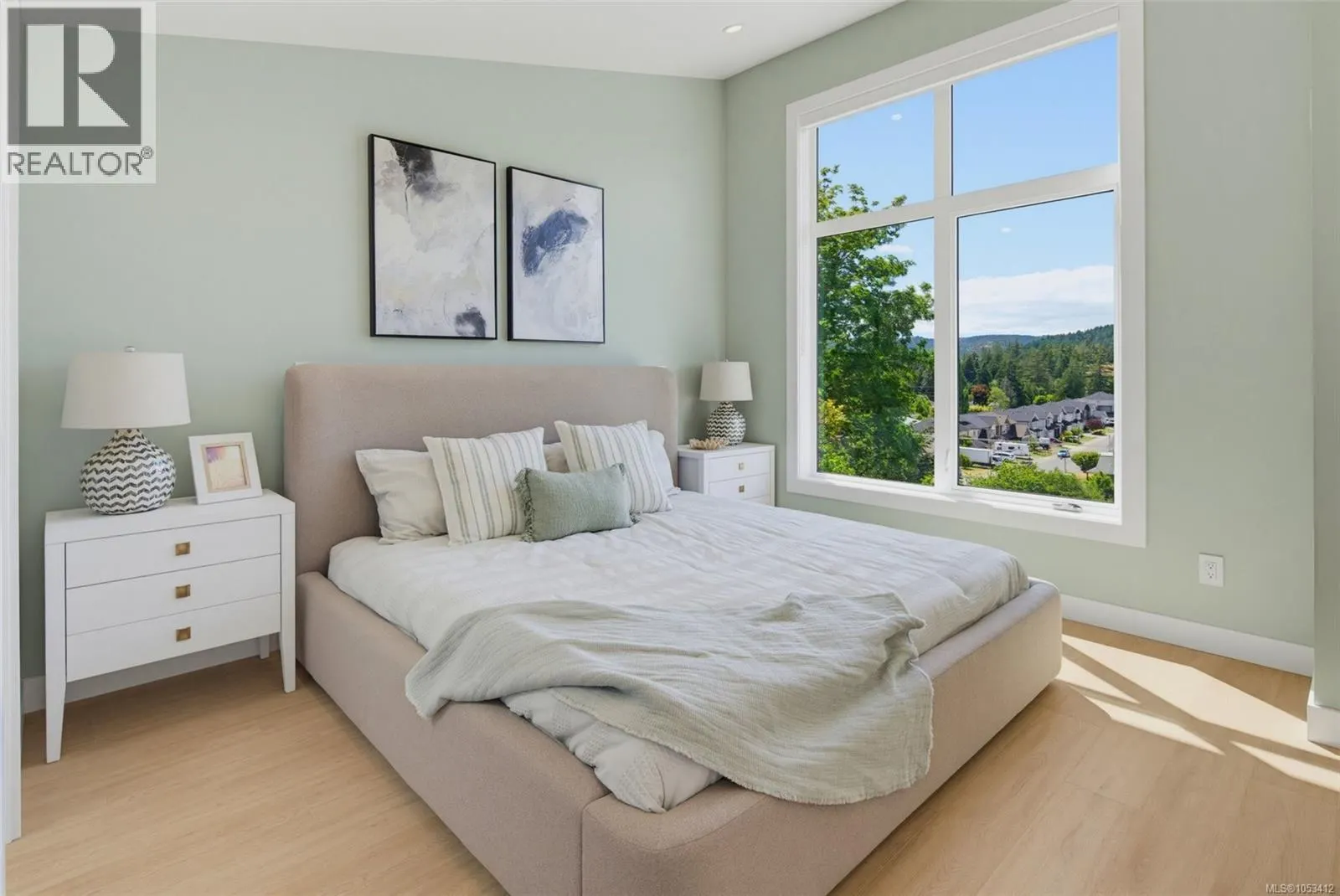 976 Siskin Ridge