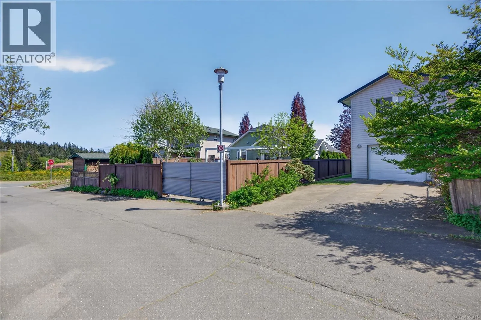 1270 Noel Ave