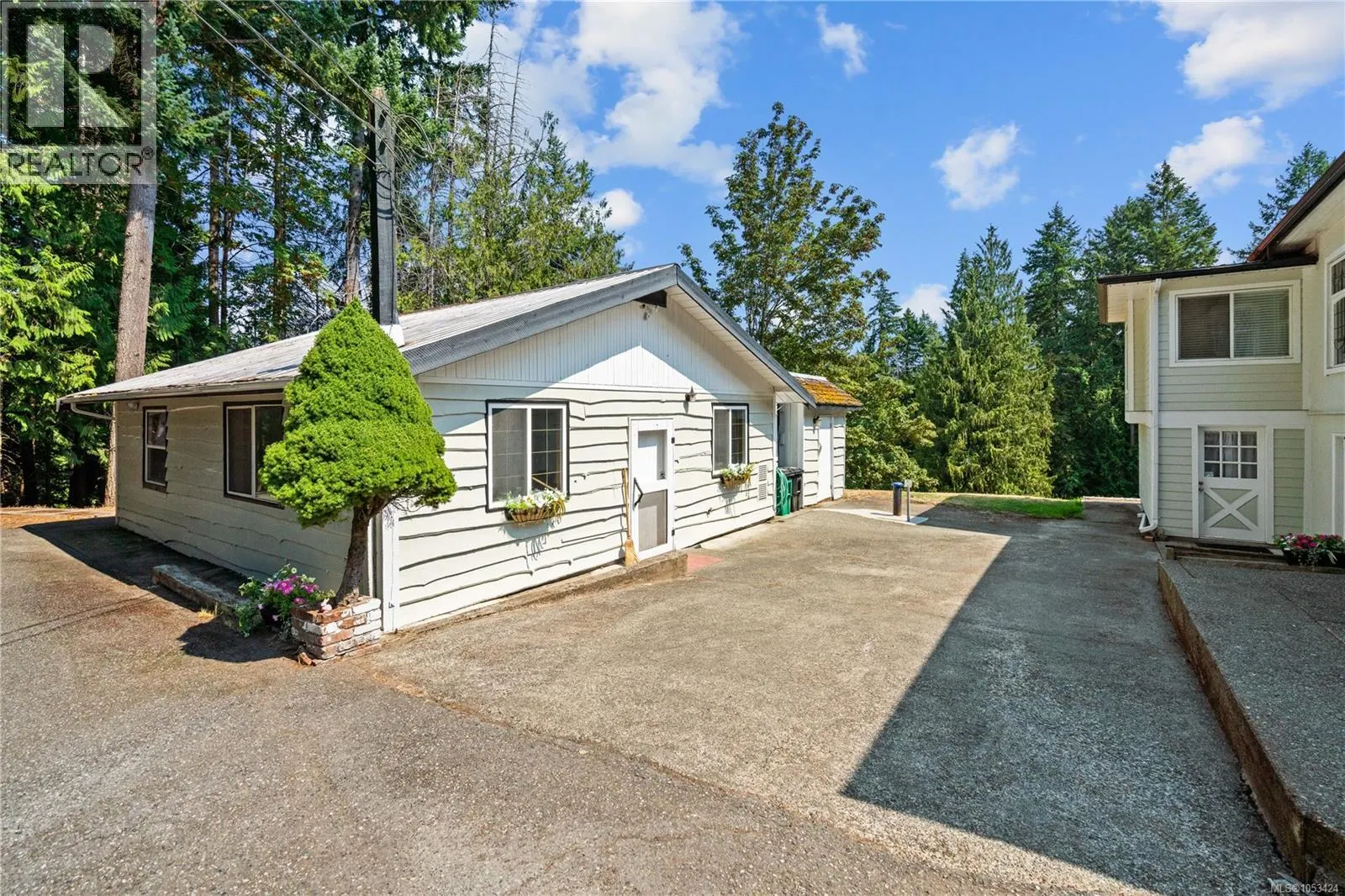 1220 Shawnigan-Mill Bay Rd