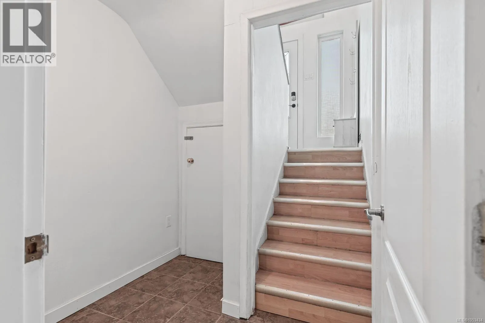423 Poplar St