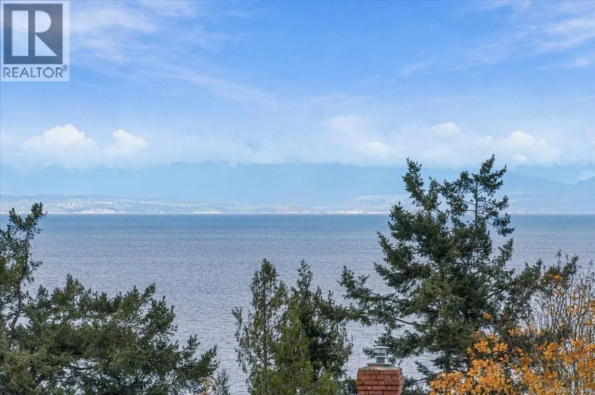 6087 Icarus Dr