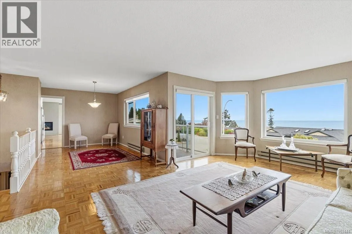 6087 Icarus Dr