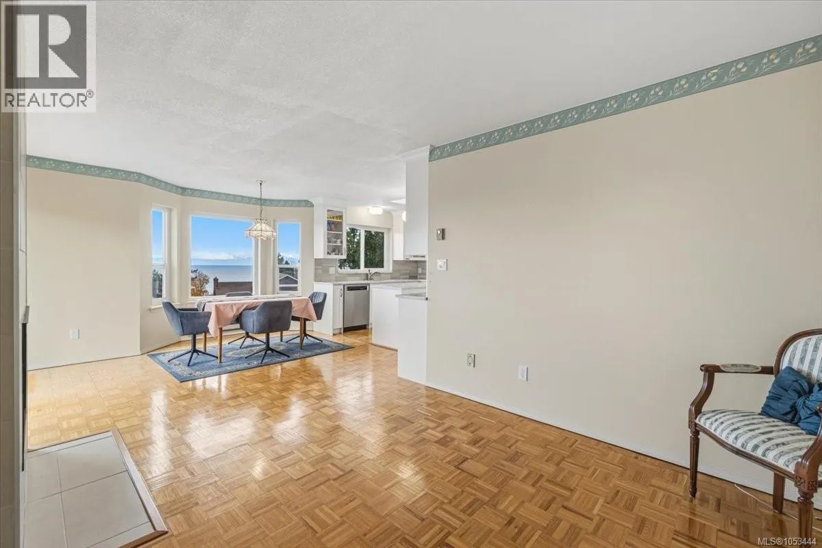 6087 Icarus Dr