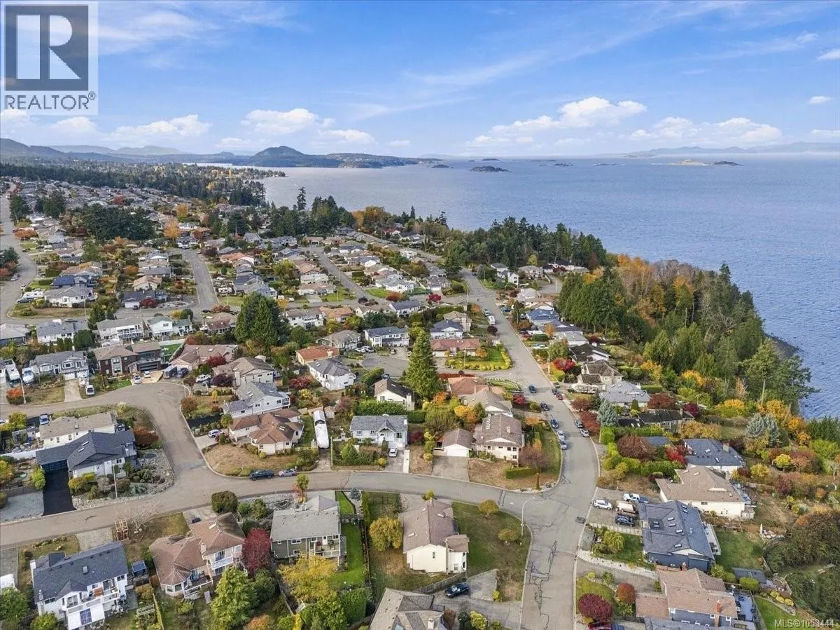 6087 Icarus Dr