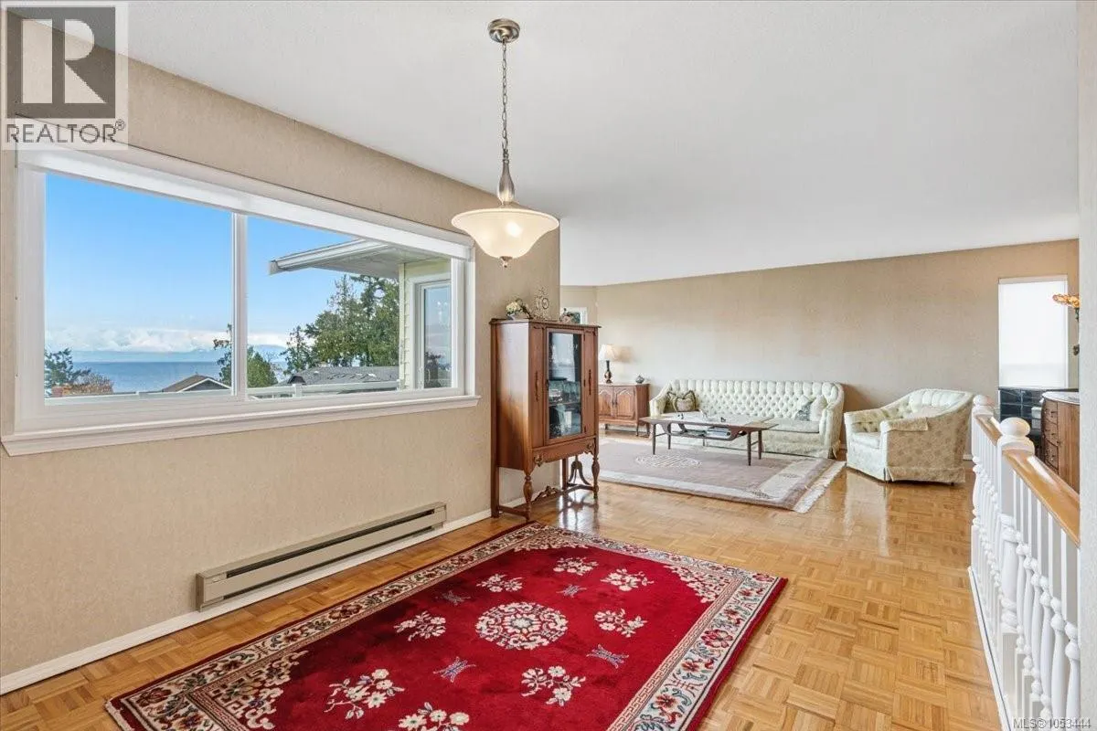 6087 Icarus Dr