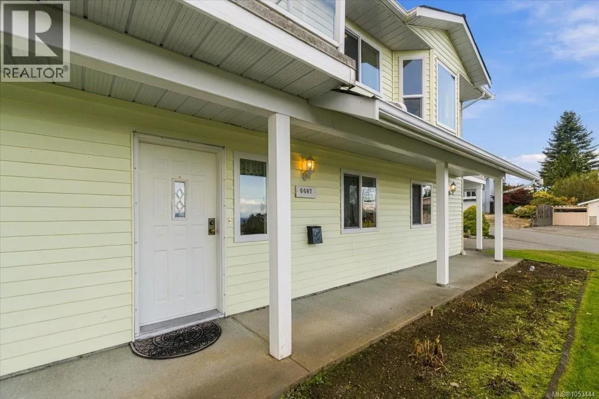 6087 Icarus Dr