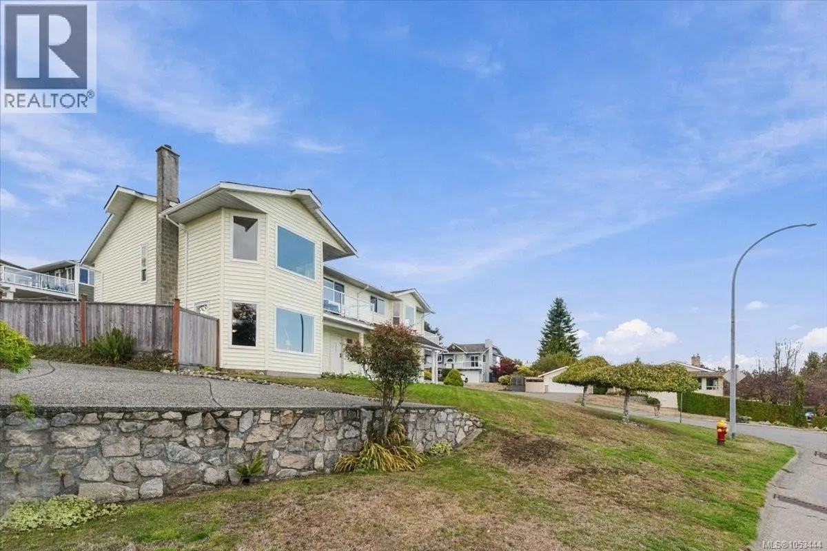 6087 Icarus Dr