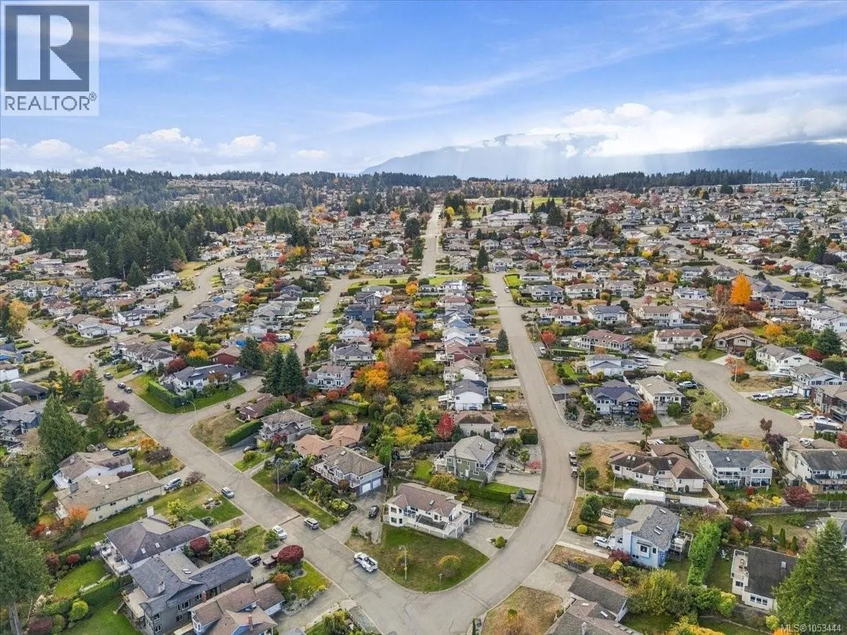 6087 Icarus Dr