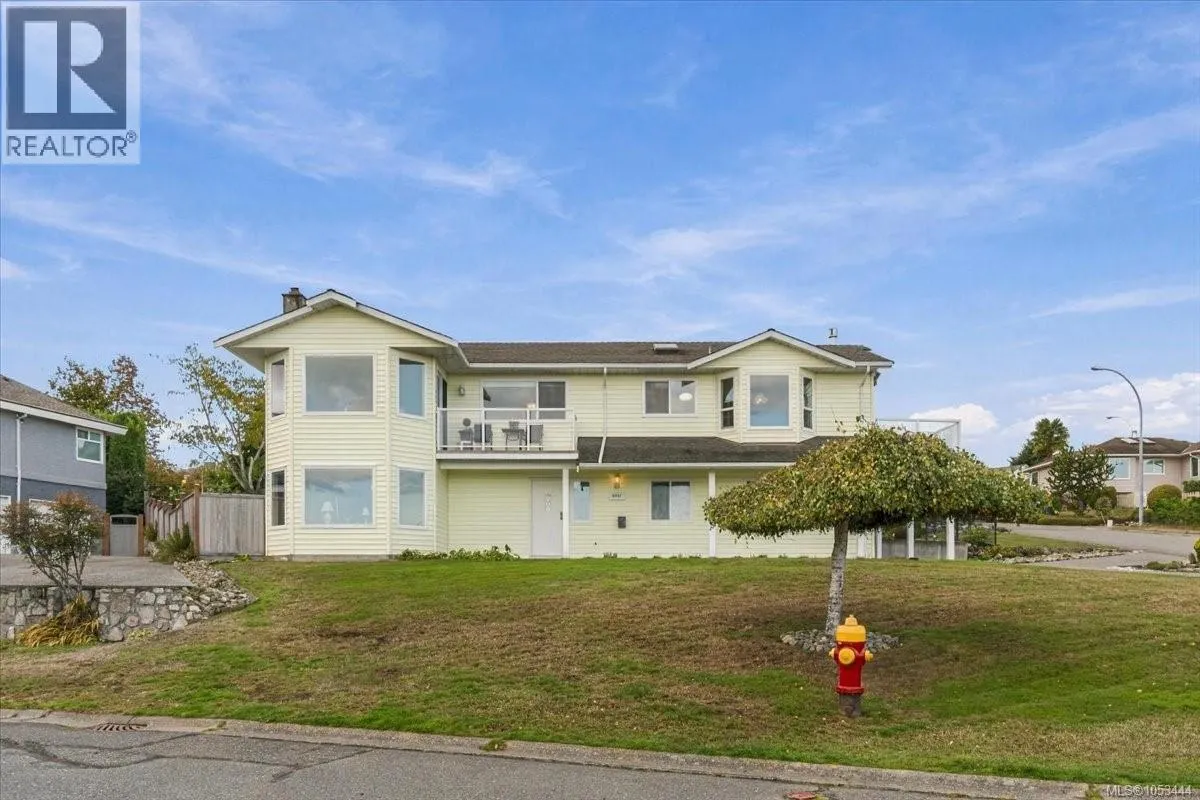 6087 Icarus Dr