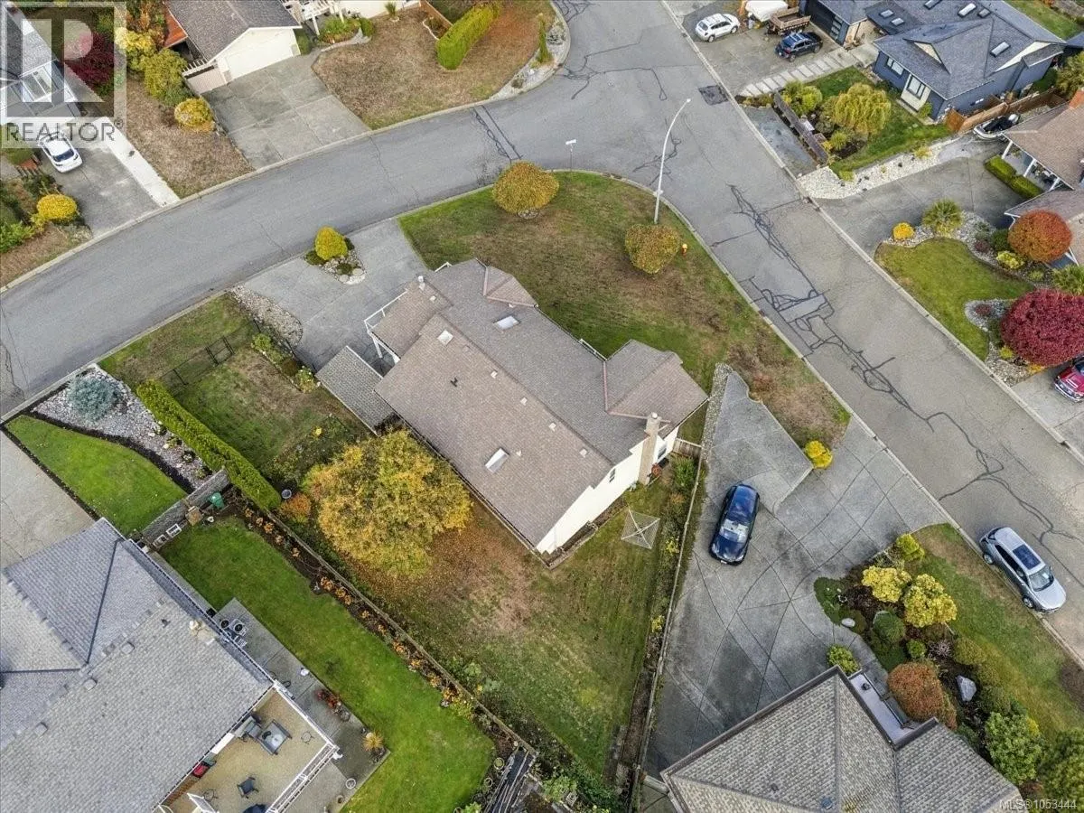 6087 Icarus Dr