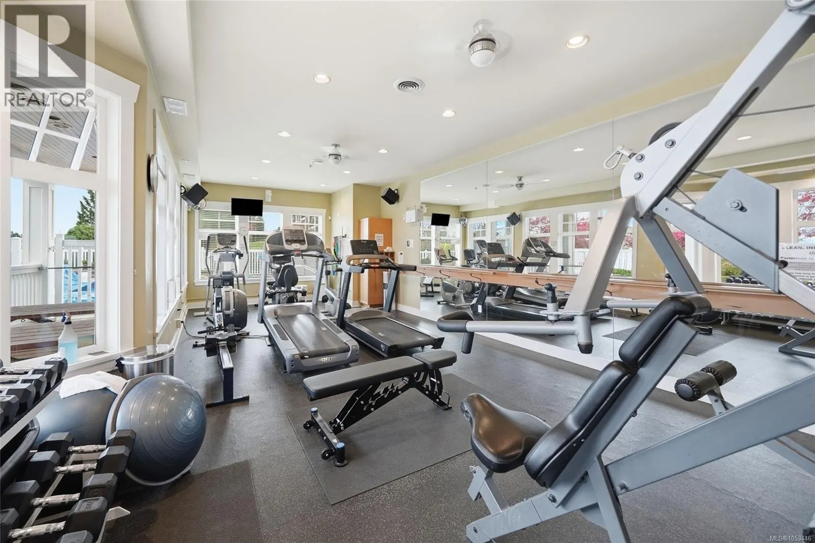 1372 Saturna Dr