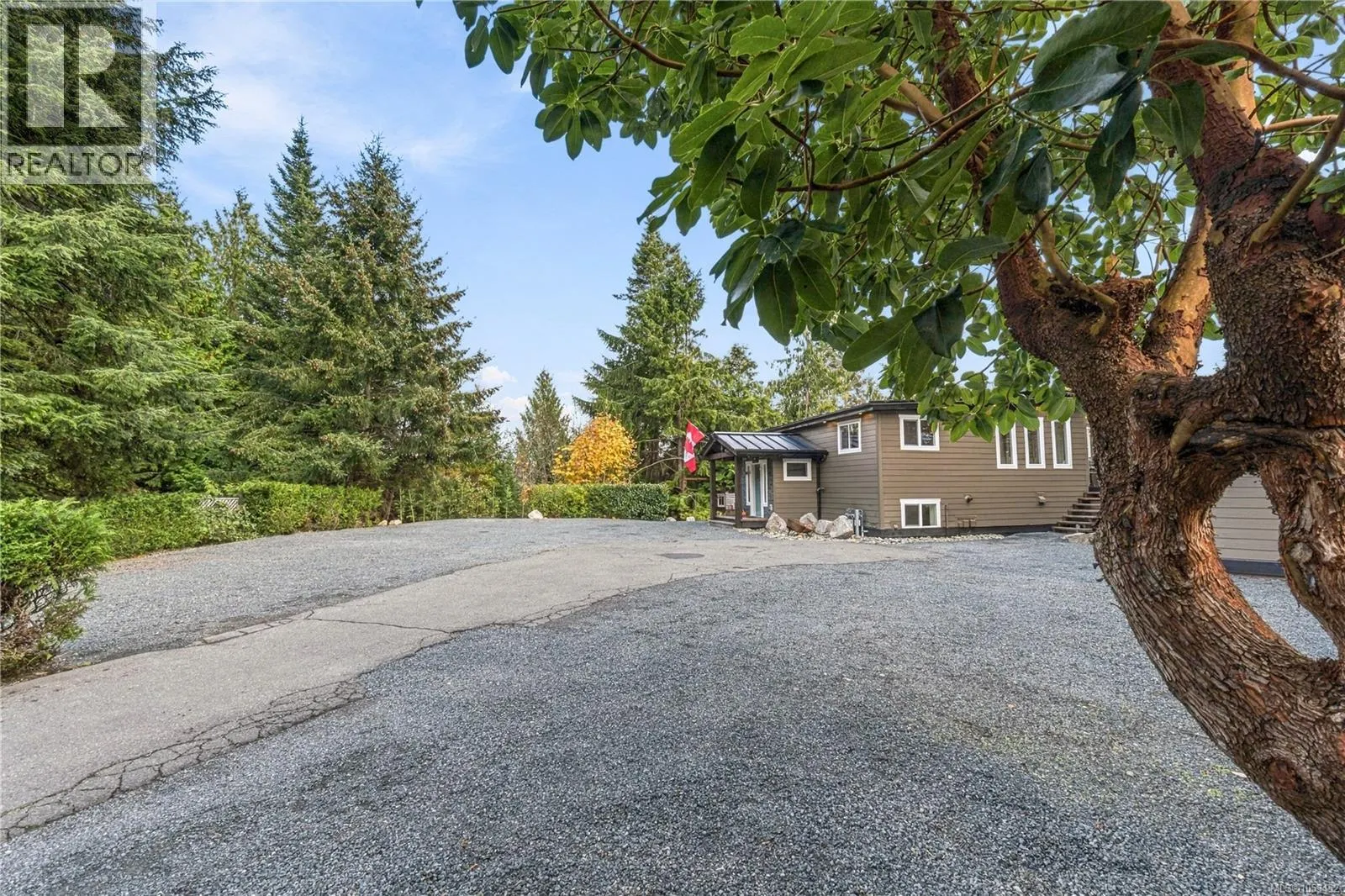 1518 Pacific Cres