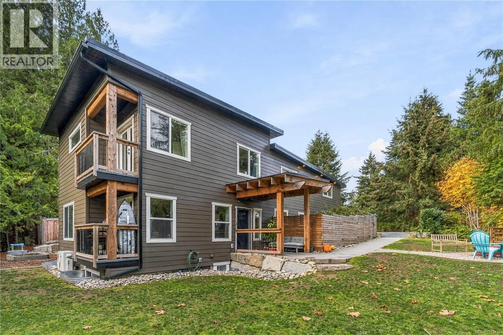 1518 Pacific Cres