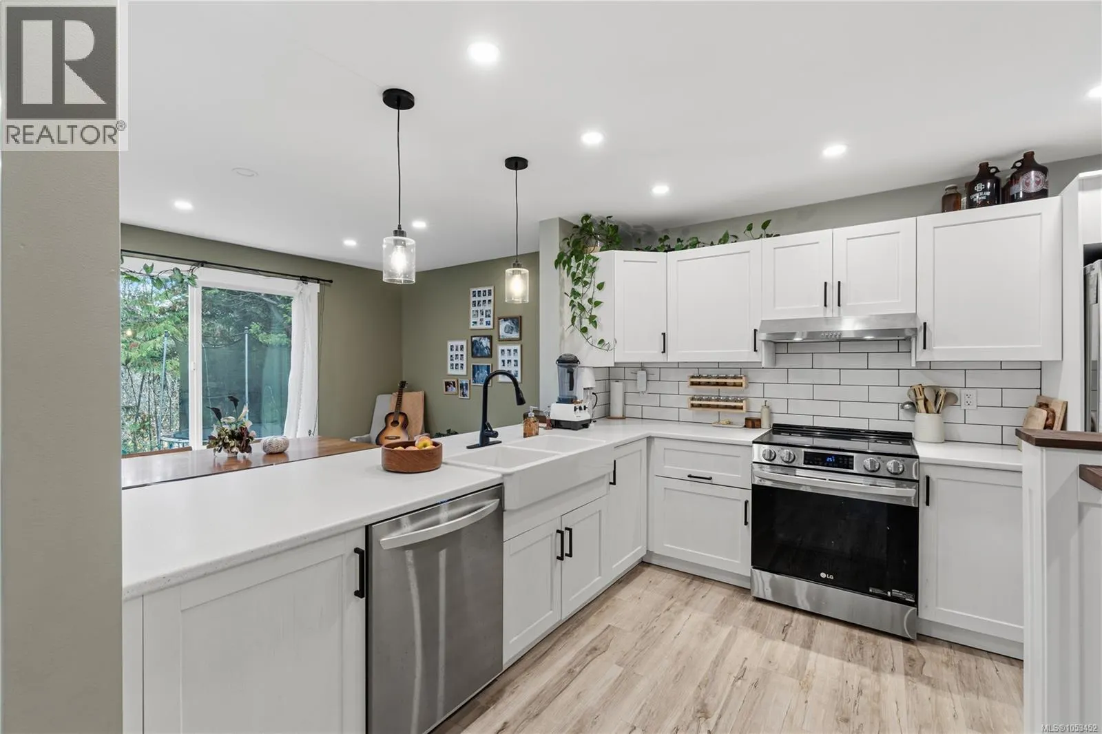 1518 Pacific Cres