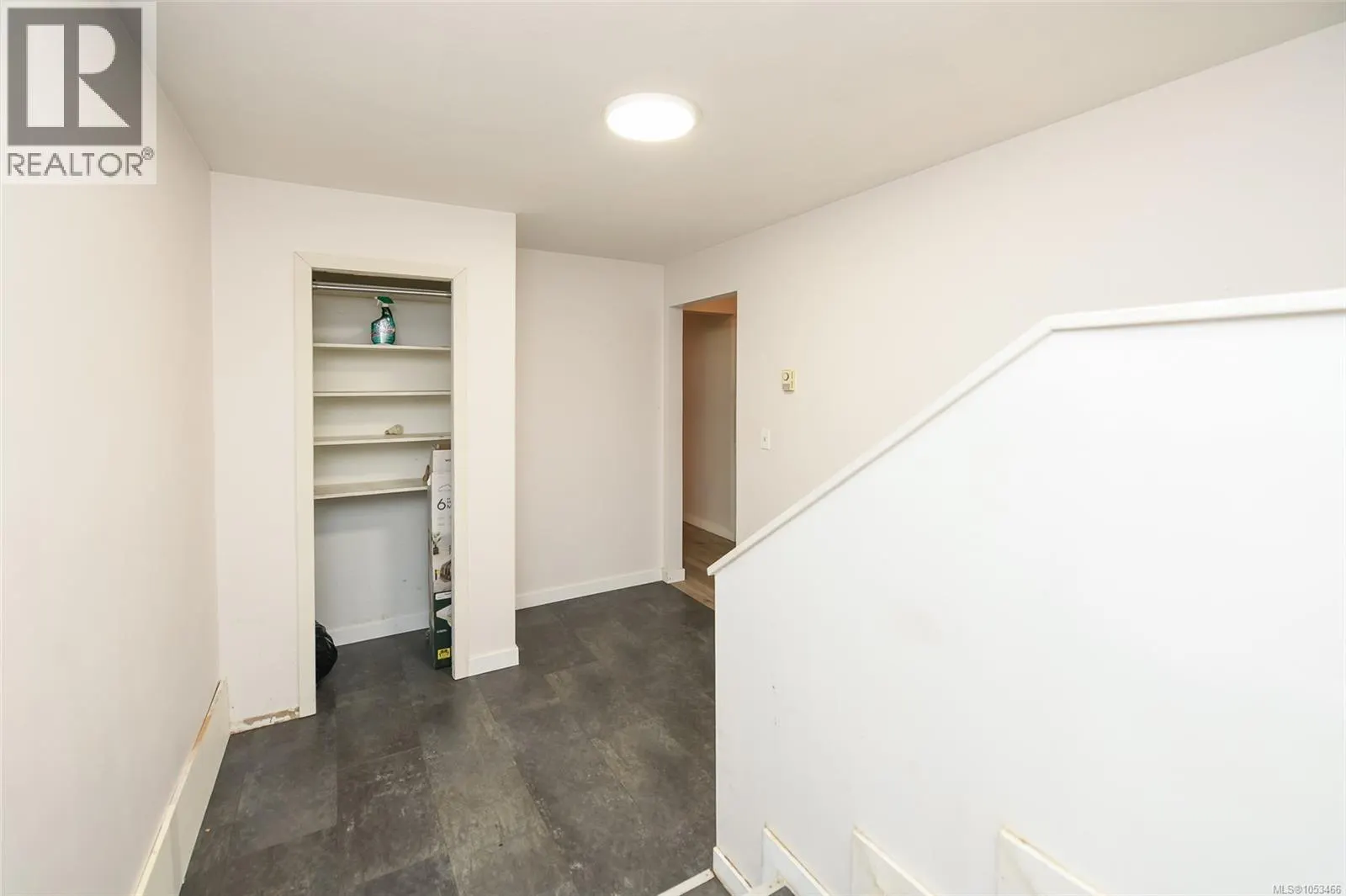 A 2276 Urquhart Ave
